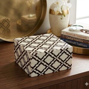 Vintage Bone Inlay Keepsake Box - Moroccan Quatrefoil Design